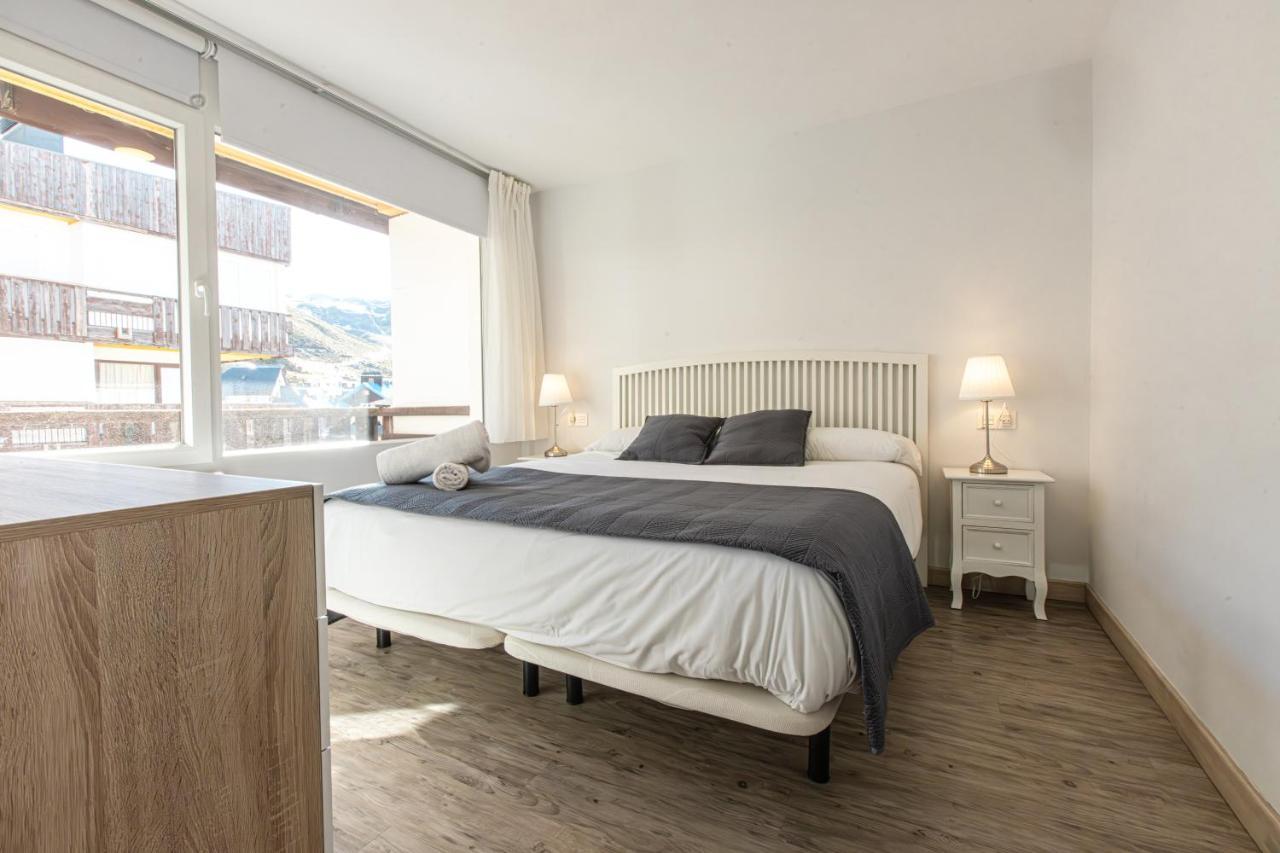 Holidays, Tripp, 1 Dormitorio, 4 Personas, Terraza 塞拉内华达 外观 照片
